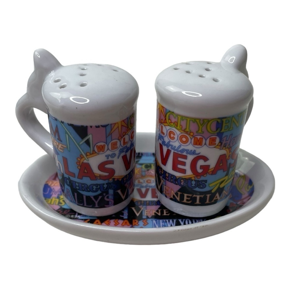 Las Vegas Ceramic Salt & Pepper Shakers With Tray